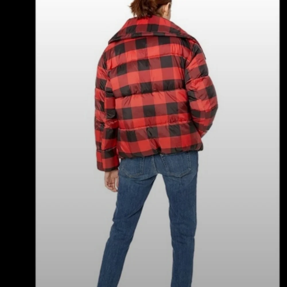 NWT KENDAL+KYLIE Buffalo plaid Puffer Coat R2681
